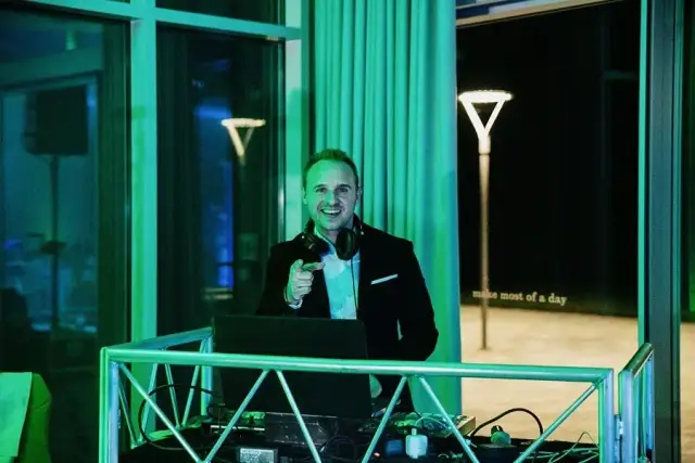 Poslovna zabava z DJ DarMar — fotografija 11